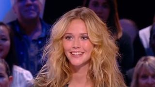 Raphaëlle Dupire : la Miss Météo défendue par Charlotte Le Bon.. et remplacée ?