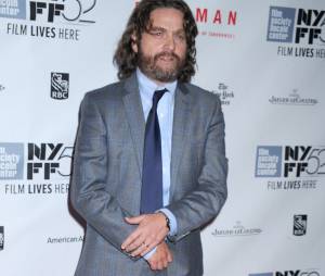 Zach Galifianakis méconnaissable avec ses kilos en moins à l'avant-première de Birdman