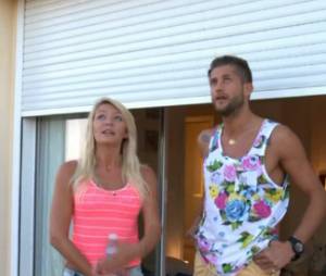 Tressia (Les Ch'tis dans la Jet Set) se pose des questions sur la lune