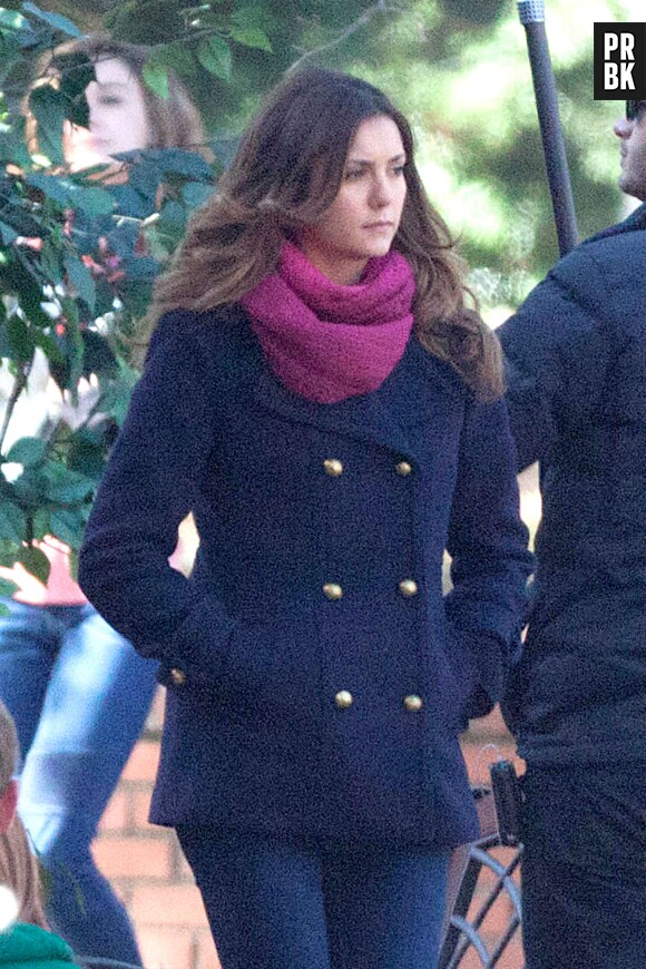 Nina Dobrev en cours de tournage de la saison 6 de The Vampire Diaries le 20 novembre 2014 à Atlanta