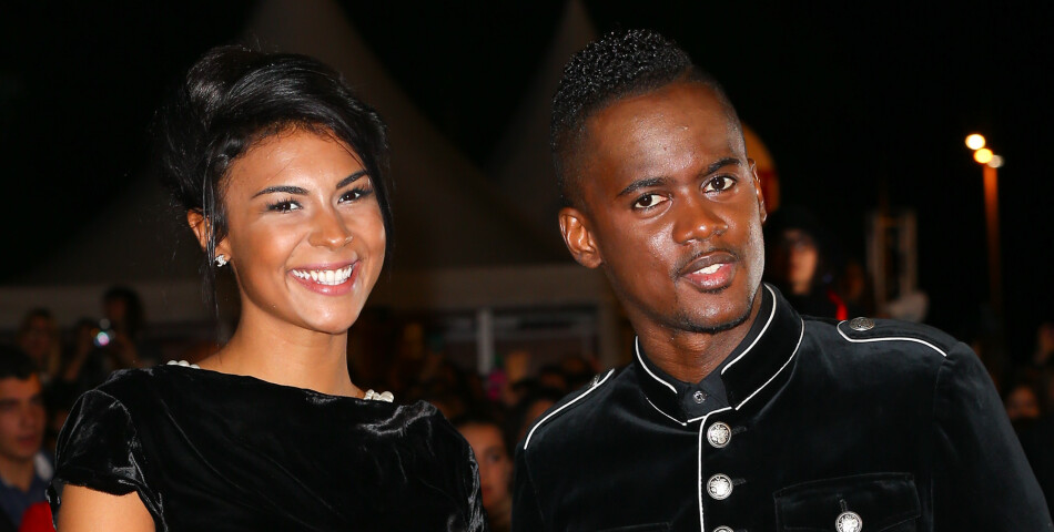 Black M et sa femme main dans la main aux NRJ Music Awards, le 13 décembre 2014 à Cannes