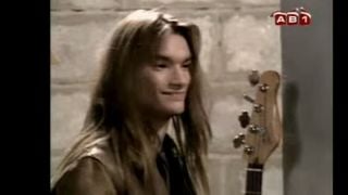 Hélène et les garçons : le chanteur de Shaka Ponk a joué dans la série