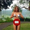 Cara Delevingne entièrement nue mais cachée par un panneau : quand le sexy rencontre l'humour