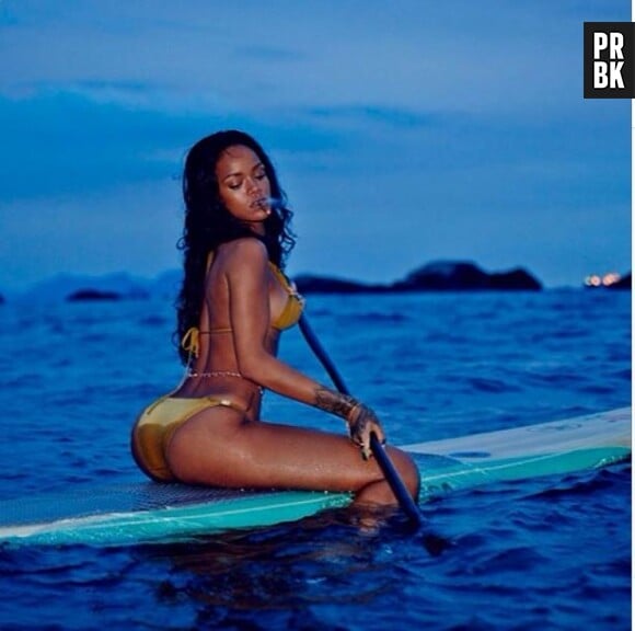 Rihanna en bikini : une cambrure indécente