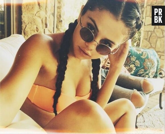 Selena Gomez en bikini : des formes sexy !