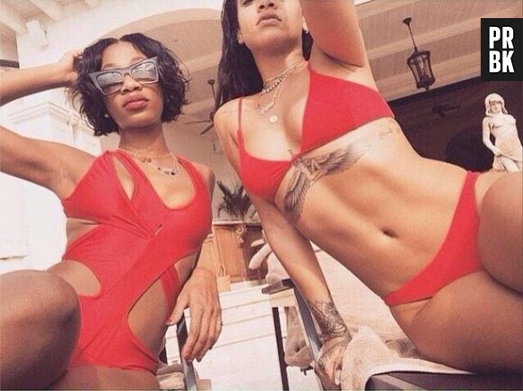 Rihanna et son amie Melissa en bikini pour Noël 2014