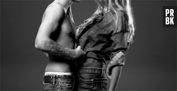 Justin Bieber et Lara Stone dans leur publicité vidéo pour Calvin Klein