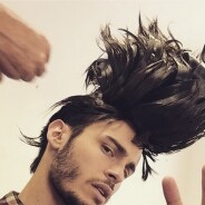 Baptiste Giabiconi : nouvelle coupe de cheveux délirante pour une pub