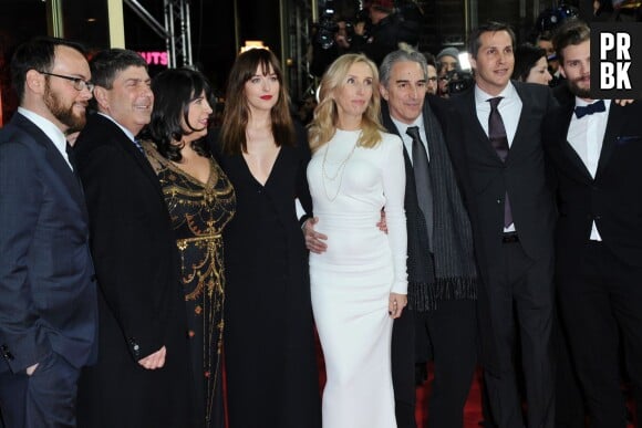 Jamie Dornan, Dakota Johnson et tout le casting sur le tapis rouge à l'avant-première du film Fifty Shades of Grey à Berlin, le 11 février 2015