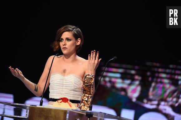 Kristen Stewart, sacrée meilleur actrice dans un second rôle aux César 2015 : Joey Starr lui a remis son prix
