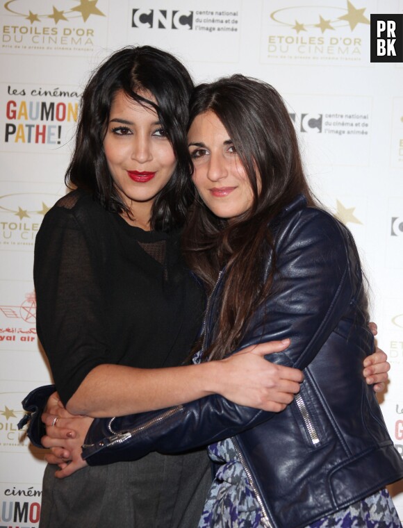 Leila Bekhti et Géraldine Nakache, amis complices sur le tapis rouge de la cérémonie des Etoiles d'Or, mars 2011