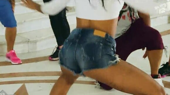 Jessica (Les Anges 7) : booty shake très sexy lors d'une battle de danse