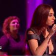 Hiba Tawaji (The Voice 4) : décolleté XXL et robe noire lors de l'épreuve ultime, le 28 mars 2015 sur TF1