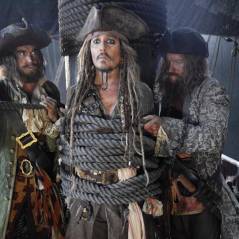 Pirates des Caraïbes 5 : Johnny Depp ligoté sur la première photo