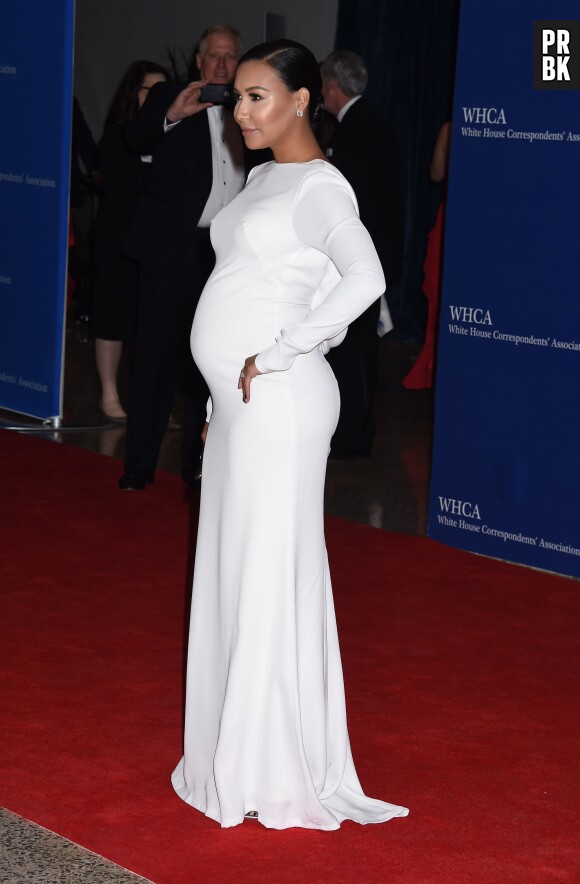 Naya Rivera enceinte : ventre rond sur le tapis du Dîner des correspondants de la Maison Blanche, le 25 avril 2015 à Washington