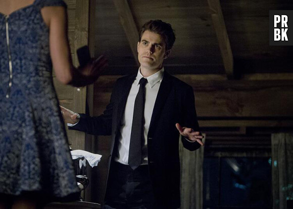 The Vampire Diaries saison 6, épisode 21 : Stefan (Paul Wesley) sur une photo