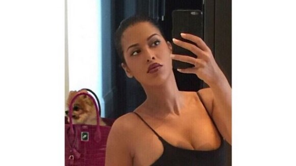 Ayem Nour décolletée et sexy en tenue de sport : elle révèle son arme secrète pour un corps parfait