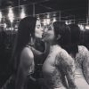 Kendall Jenner et hailey Baldwin s'embrassent (ou presque) à l'after du MET Gala, le 4 mai 2015