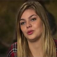 Louane trop émue pour réussir à chanter une chanson : &quot;Je pense à mon père&quot;