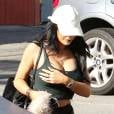 Kylie Jenner remballe un fan trop collant pendant une virée shopping
