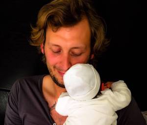 Ameaury Leveaux papa : première photo avec son petit garçon sur Facebook