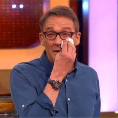 Julien Courbet en larmes après la victoire d'un candidat touchant dans A prendre ou à laisser