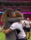 Coupe du monde de rugby 2015 :  Florin Surugiu, de l'équipe de Roumanie, demande sa compagne en mariage dans le stade de Wembley 