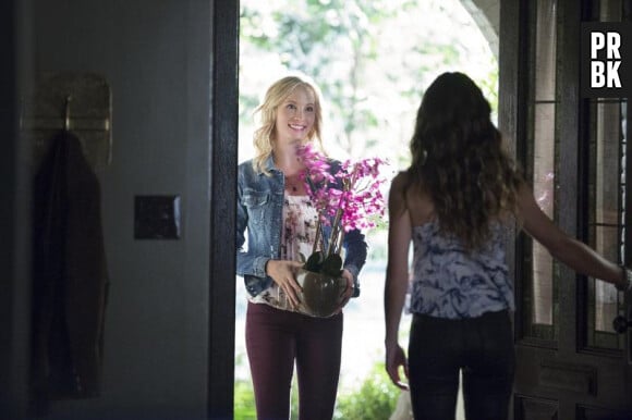 The Vampire Diaries saison 7, épisode 1 : Candice Accola (Caroline) sur une photo