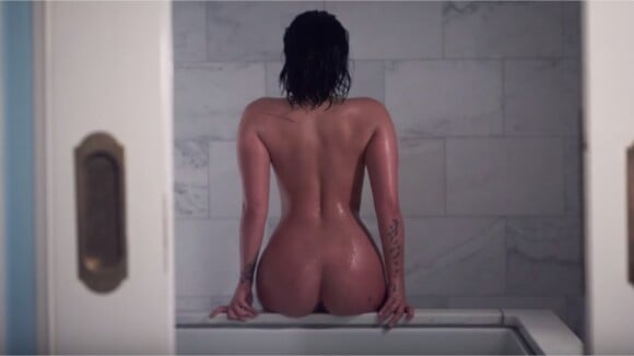 Demi Lovato entièrement nue et au naturel : sa séance photo sexy et bouleversante