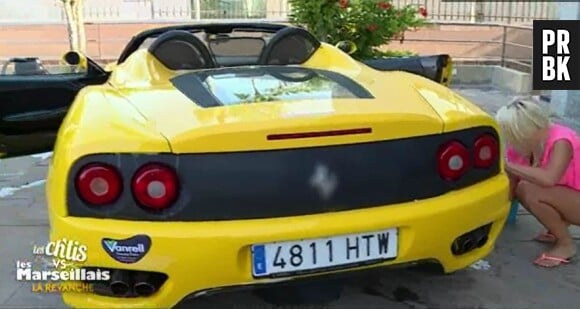 Les Ch'tis VS Les Marseillais : Tressia en battle de car wash lors de l'épisode 48 diffusé le 27 octobre 2015, sur W9