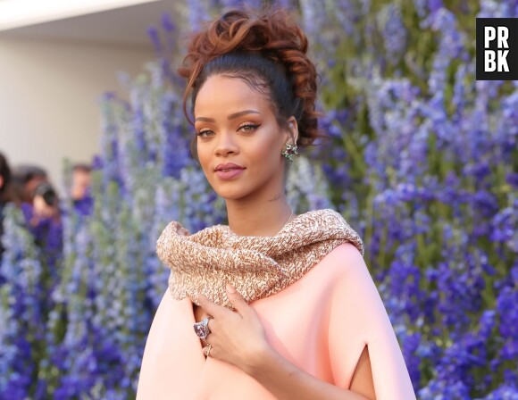 Rihanna au défilé Dior à Paris le 2 octobre 2015