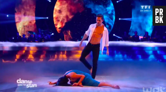 Olivier Dion torse nu et sexy pendant Danse avec les stars 6, le 31 octobre 2015 sur TF1