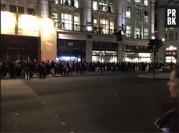 H&M x Balmain : les fans ont fait le file pendant des heures, voire des jours, pour s'acheter des pièces de la collection d'Olivier Rousteing à travers le monde