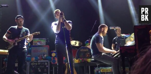 Coldplay : reprise d'Imagine de John Lennon en hommage aux victimes des attentats de Paris le 13 novembre 2015