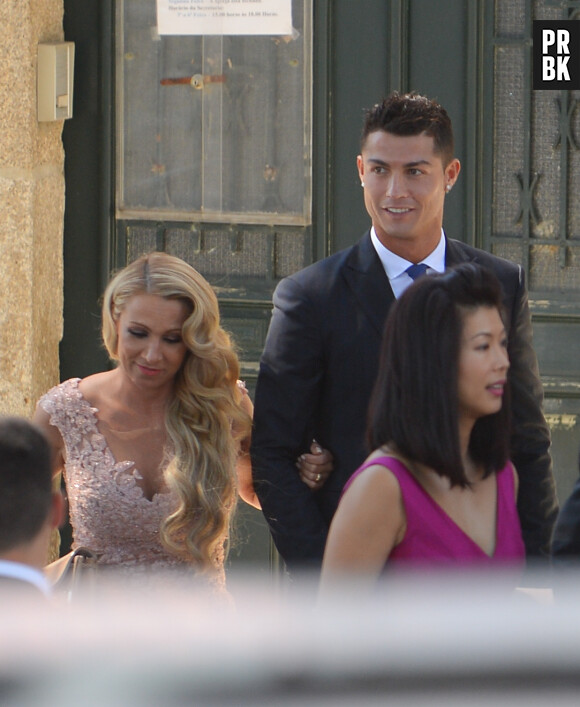 Cristiano Ronaldo en couple avec Marisa Mendes, la fille de son agent Jorge Mendes ?(Ici en photo ensemble lors du mariage de Jorge Mendes le 2 août 2015)