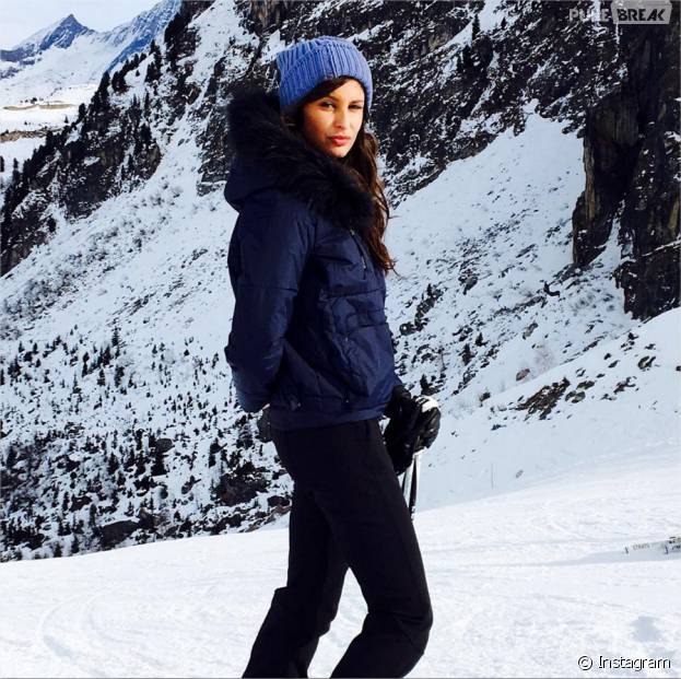 Malika Ménard s'offre un séjour au ski sous le soleil des Arcs, décembre 2015