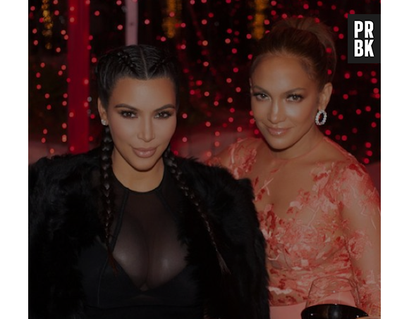 Kim Kardashian et Jennifer Lopez à l'incroyable fête de Noël des Kardashian, décembre 2015