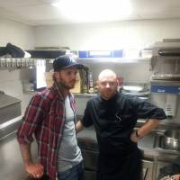 Hell&#039;s Kitchen : découvrez Arnaud Tabarec, le chef ami des stars