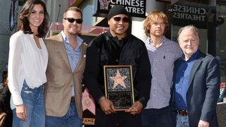 LL Cool J (NCIS Los Angeles) reçoit son étoile à Hollywood entouré du casting de la série