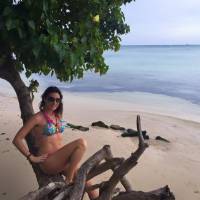 Eve Angeli topless et sexy en vacances à l&#039;Ile Maurice