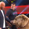 Cyril Hanouna en panique face à un ours sur le plateau du Gros Show
