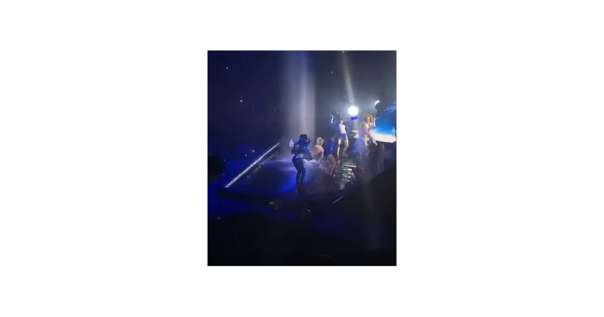 Justin Bieber : grosse chute sur scène en plein concert à ...