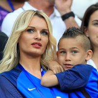 Dimitri Payet en feu sur le terrain : sa femme Ludivine enflamme les tribunes de l&#039;Euro 2016