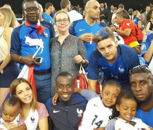 Blaise Matuidi entouré de sa petite amie Ludivine et de ses proches sur Instagram