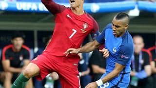 Dimitri Payet insulté et menacé de mort après la blessure de Cristiano Ronaldo à l'Euro 2016