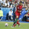 Dimitri Payet blesse Cristiano Ronaldo pendant la finale de l'Euro 2016