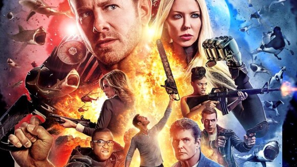 Sharknado 4 : les 10 moments les plus délirants en GIFs