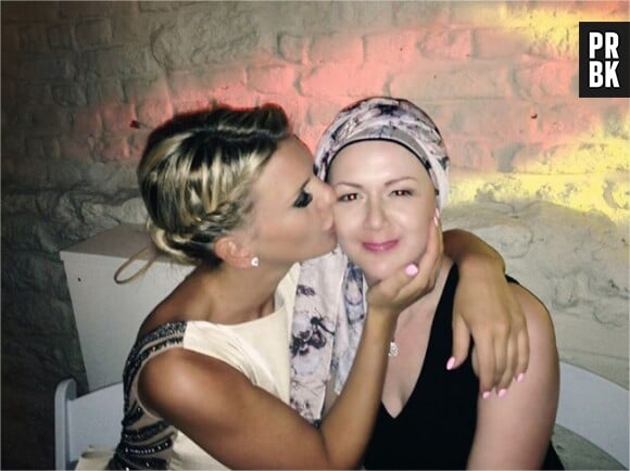 Amélie Neten très présente pour sa soeur Jen atteinte d'un cancer
