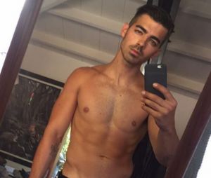 Joe Jonas : l'ex Jonas Brothers confie avoir été accro au porno quand il avait l'anneau de pureté.