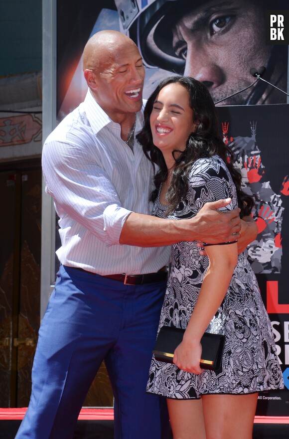 Dwayne Johnson : The Rock pose avec sa fille... aussi baraque que lui !